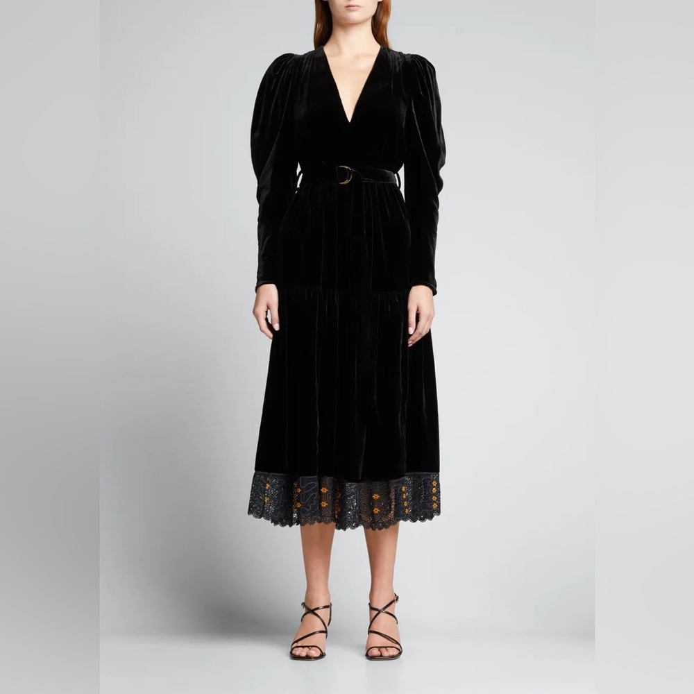 New Ulla Johnson Lena Belted Long Sleeve Velvet
Maxi Dress in Nuit, Size 0